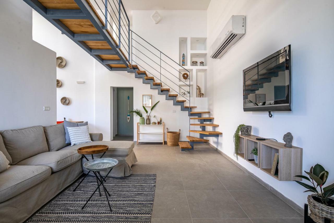 Apartment Port - Bat Galim Oceanfront Luxury